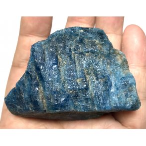 Natur r bl apatit sten. 